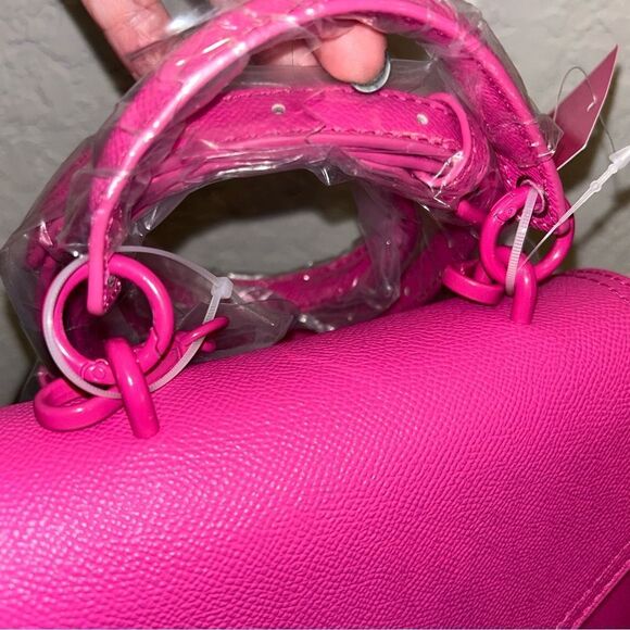 New, Betsey Johnson XO Darla Crossbody Purse Bag - Picture 6 of 7